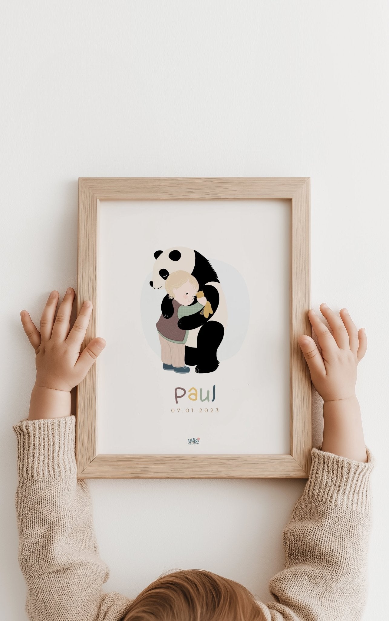 Affiche Illustrée "Câlin Panda - Lune Trois - Quarts